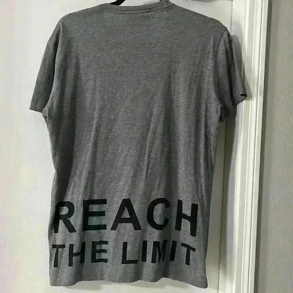DOLCE & GABBANA D&G SPORT RUNNER "REACH THE LIMIT" PRINT GREY T SHIRT M 50 GYM - Picture 3 of 7